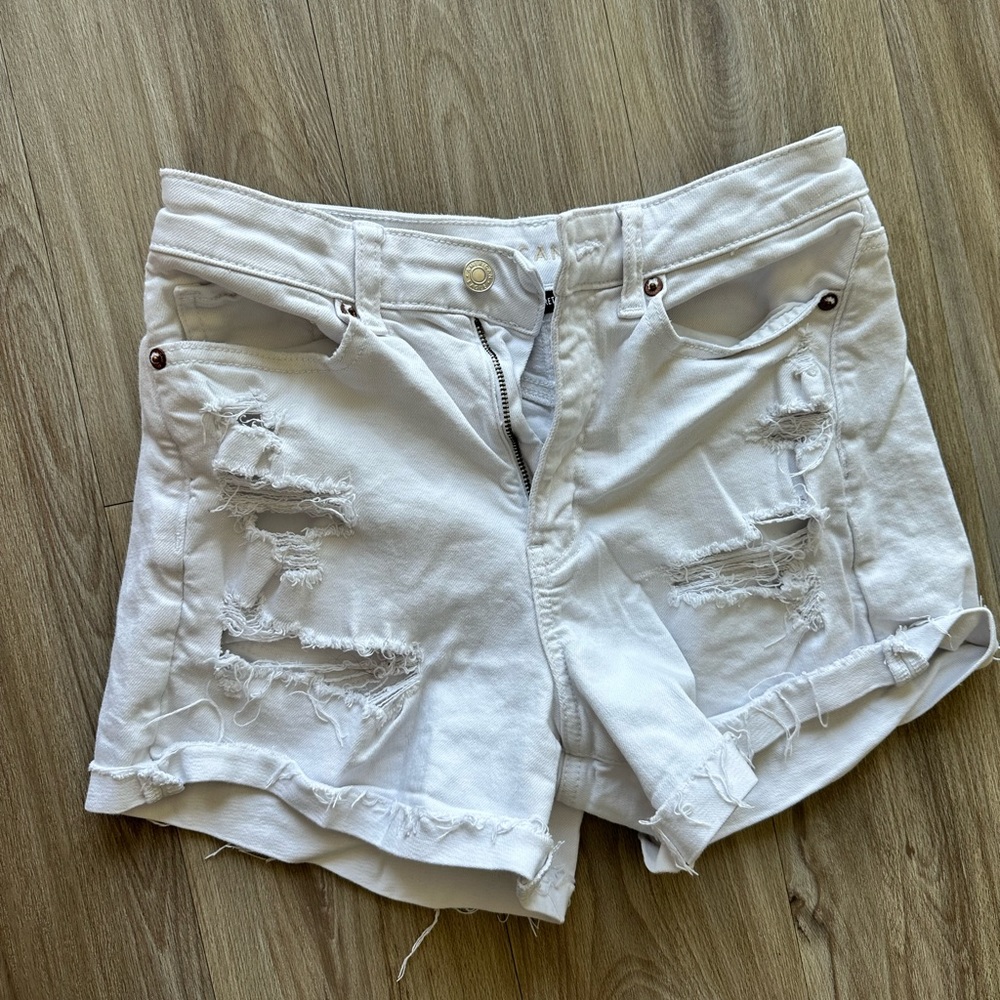 AE mom short